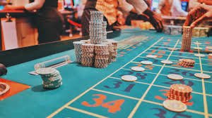 shanyoma Live Baccarat ကာစီနို Myanmar ကစားသမားများ Real Dealer HD Streaming ဖြင့် ကစားနေသောပုံ